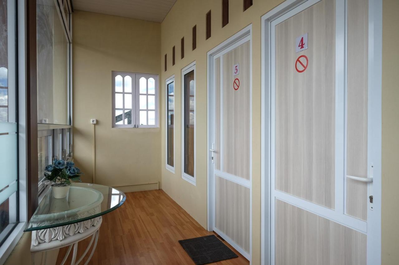Reddoorz Syariah Near Alun Alun Wonosobo 3 Hotel Bagian luar foto